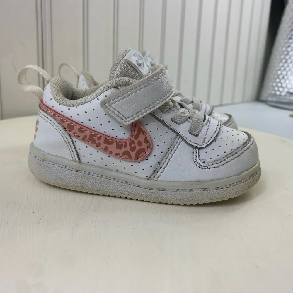 Nike Toddler Leather Court Borough White Sneakers with Pink Cheetah Swoosh Sz 5C
